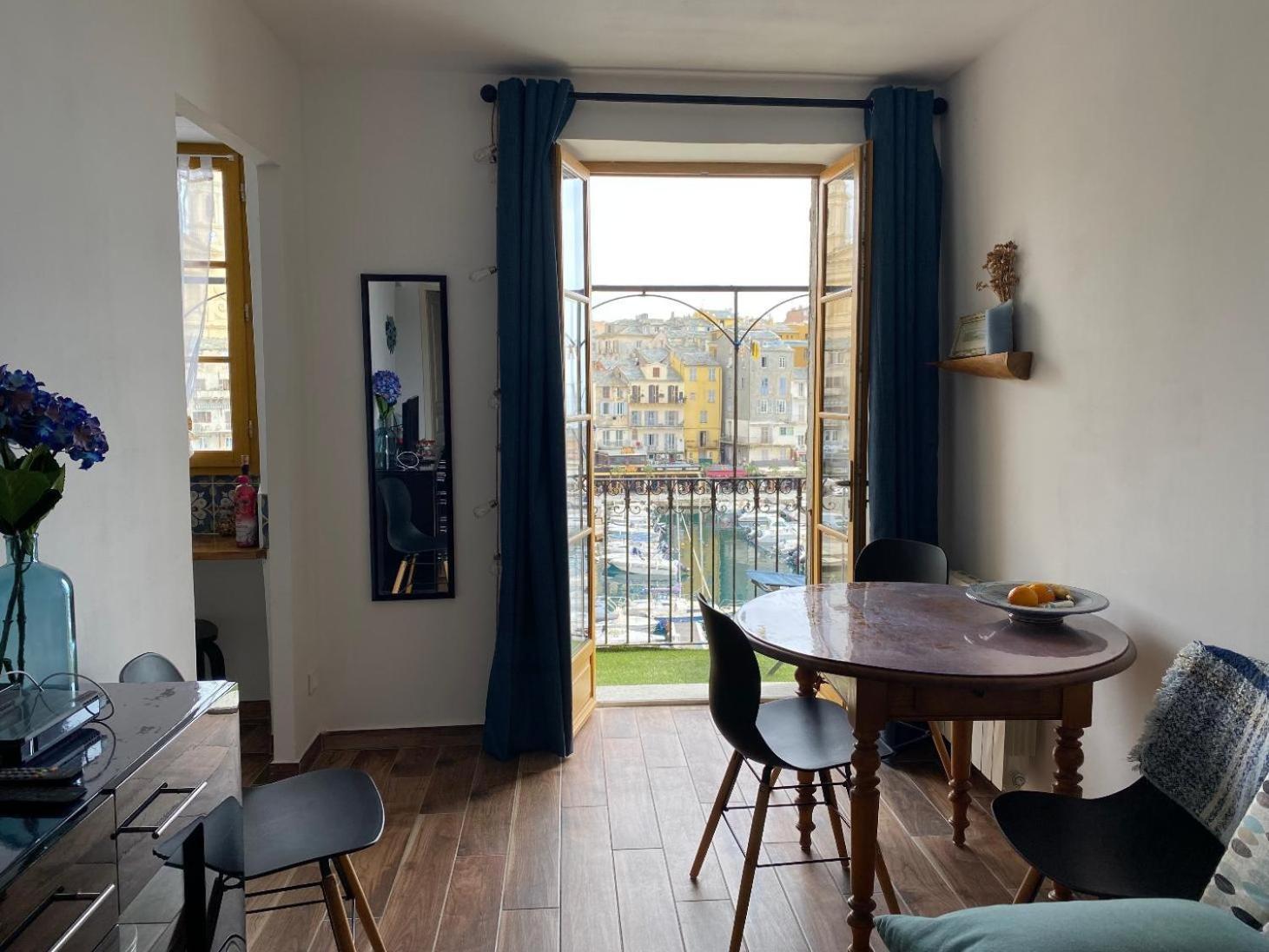 Apartment Balcon Sur Le Port